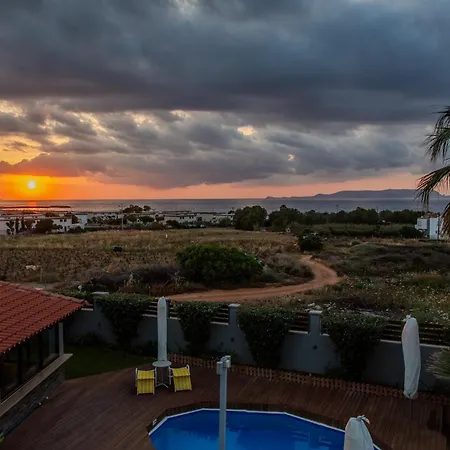 A Cozy Eco By The Sea * גובס