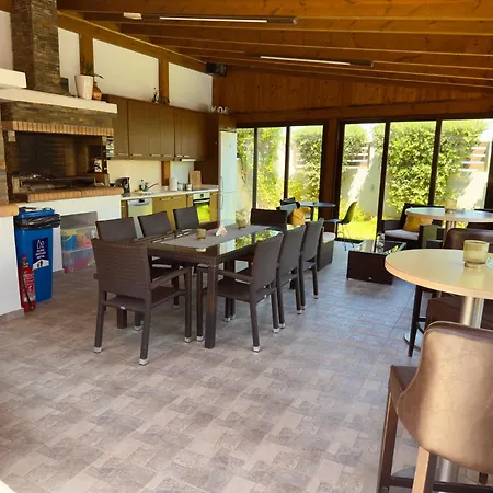 בית נופש A Cozy Eco By The Sea גובס